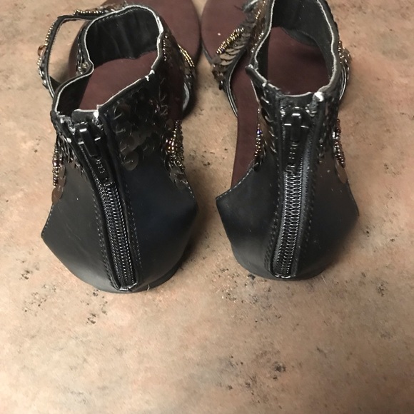Candies Black Sandals, Size 10 - Picture 2 of 6